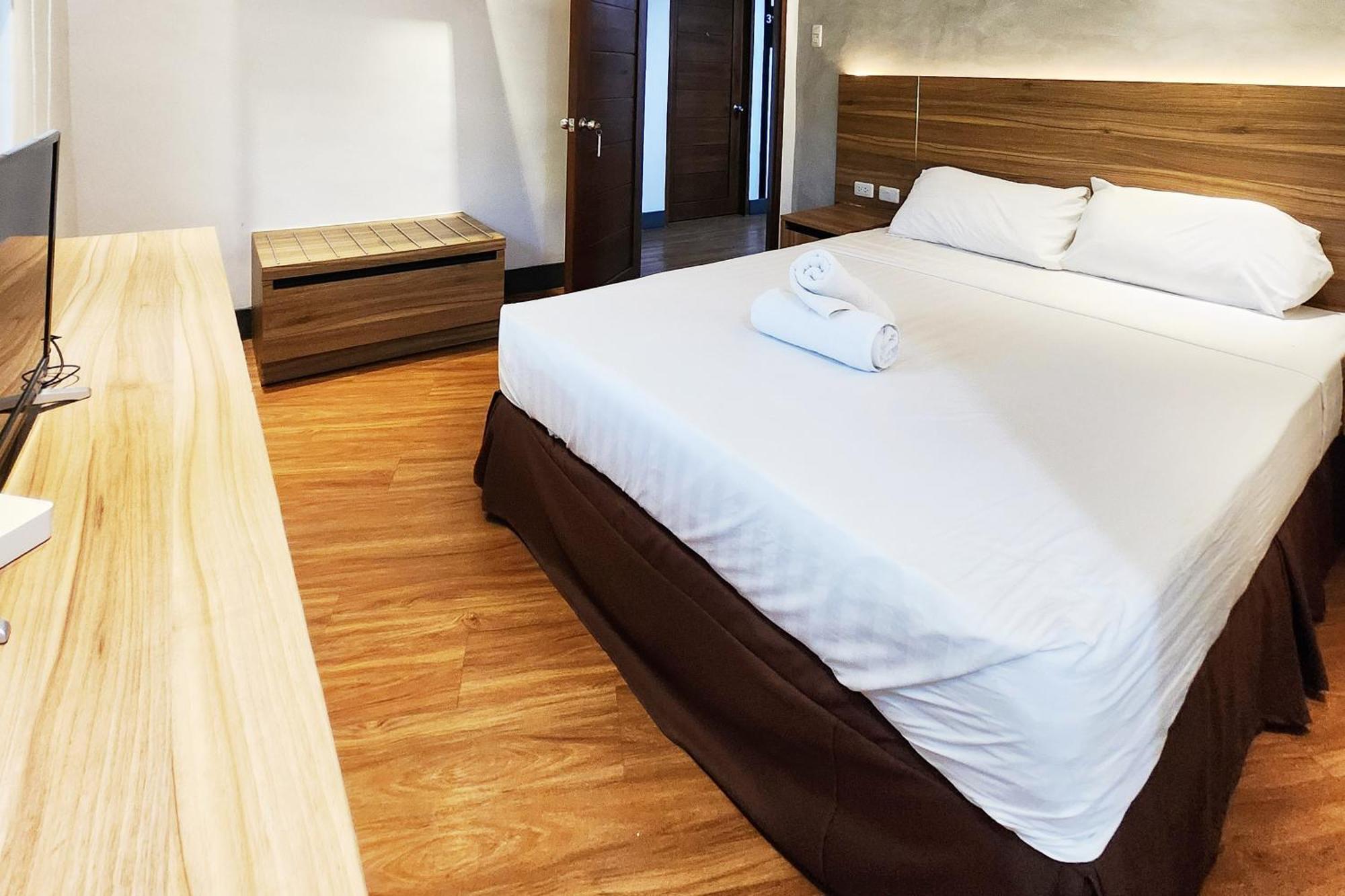 Boulevard Pension Hotel Себу Экстерьер фото