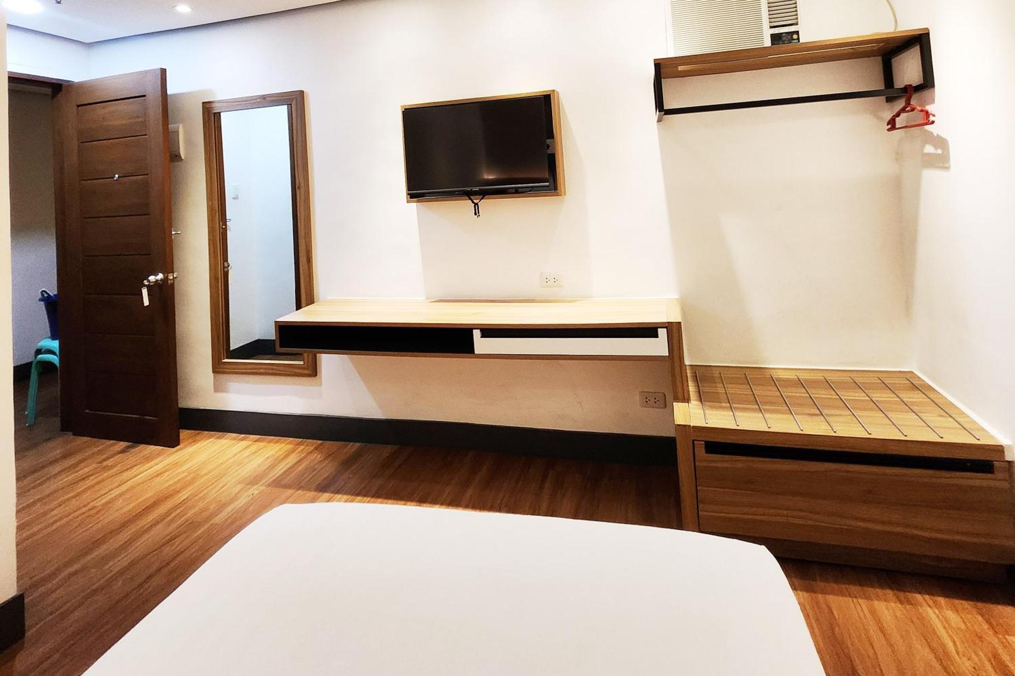 Boulevard Pension Hotel Себу Экстерьер фото