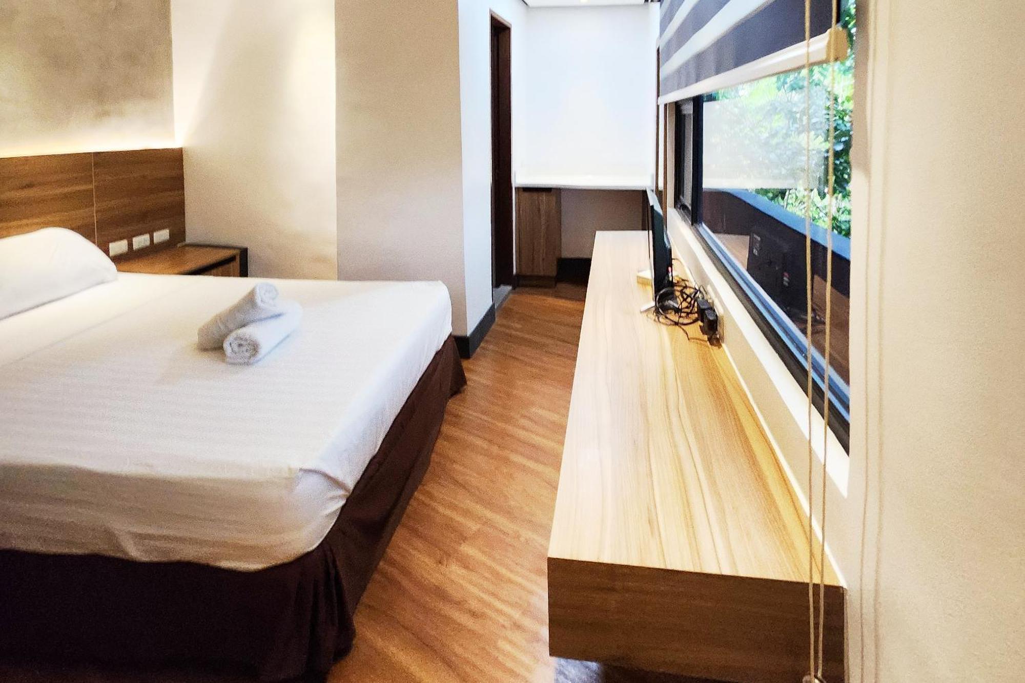 Boulevard Pension Hotel Себу Экстерьер фото