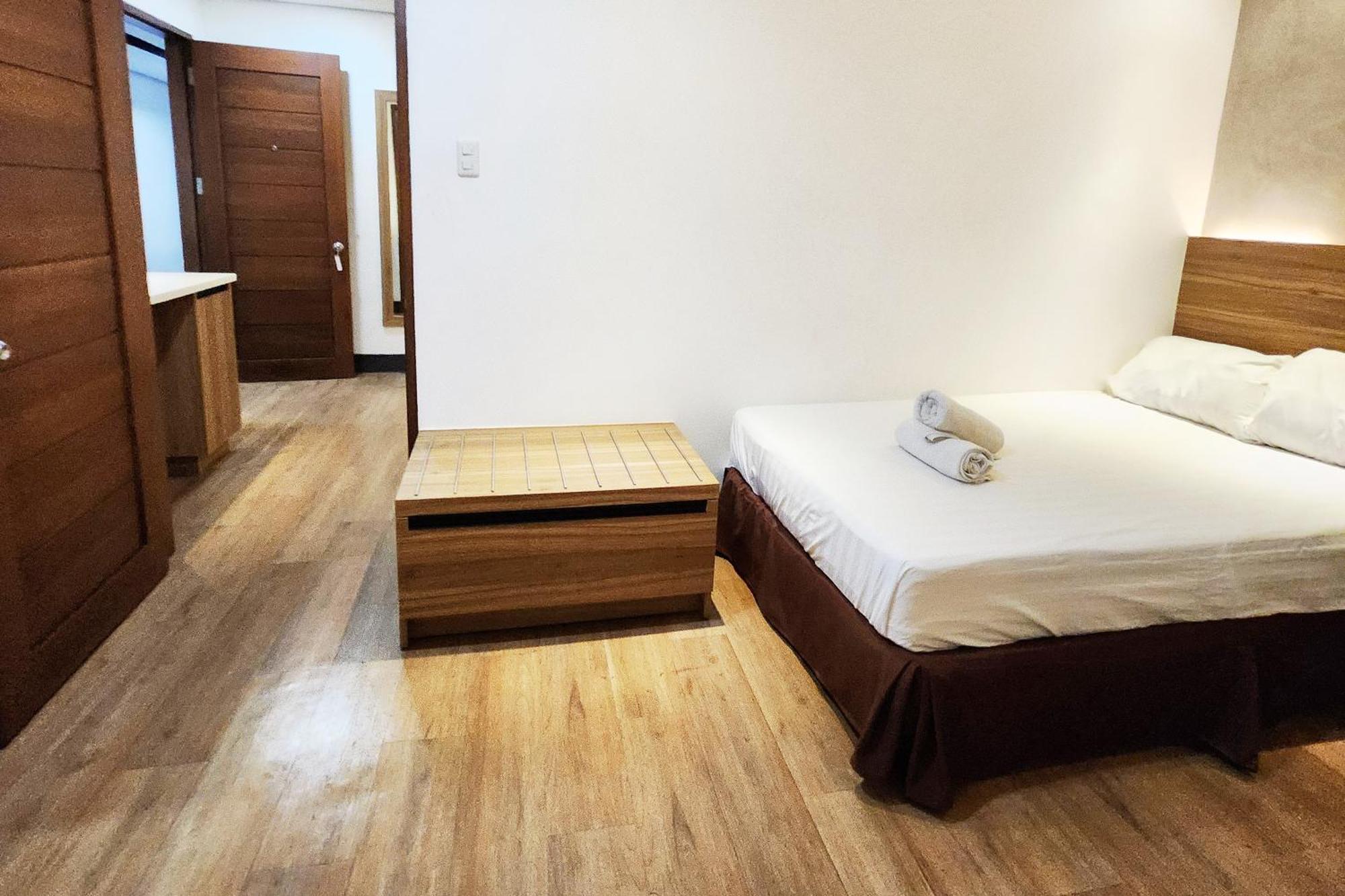 Boulevard Pension Hotel Себу Экстерьер фото