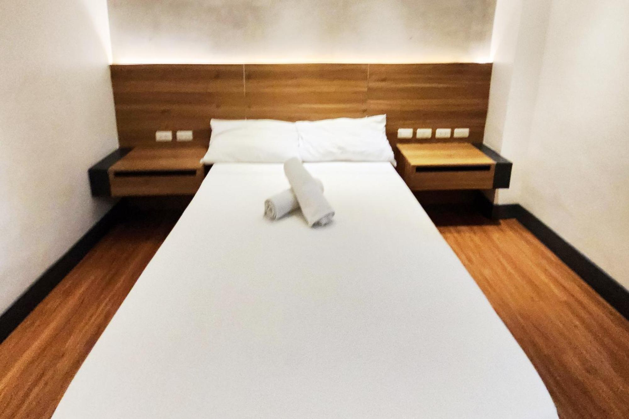 Boulevard Pension Hotel Себу Экстерьер фото