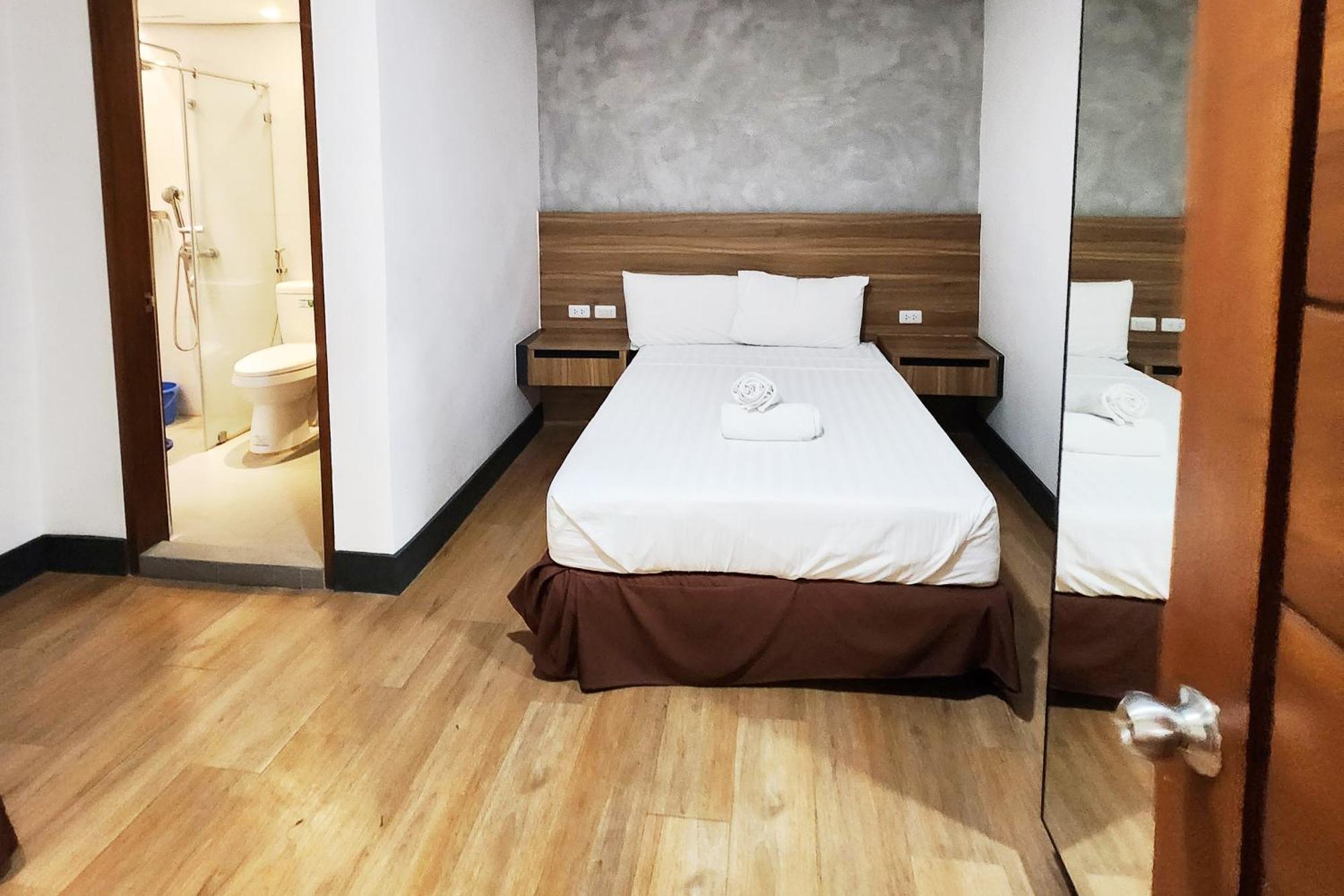 Boulevard Pension Hotel Себу Экстерьер фото